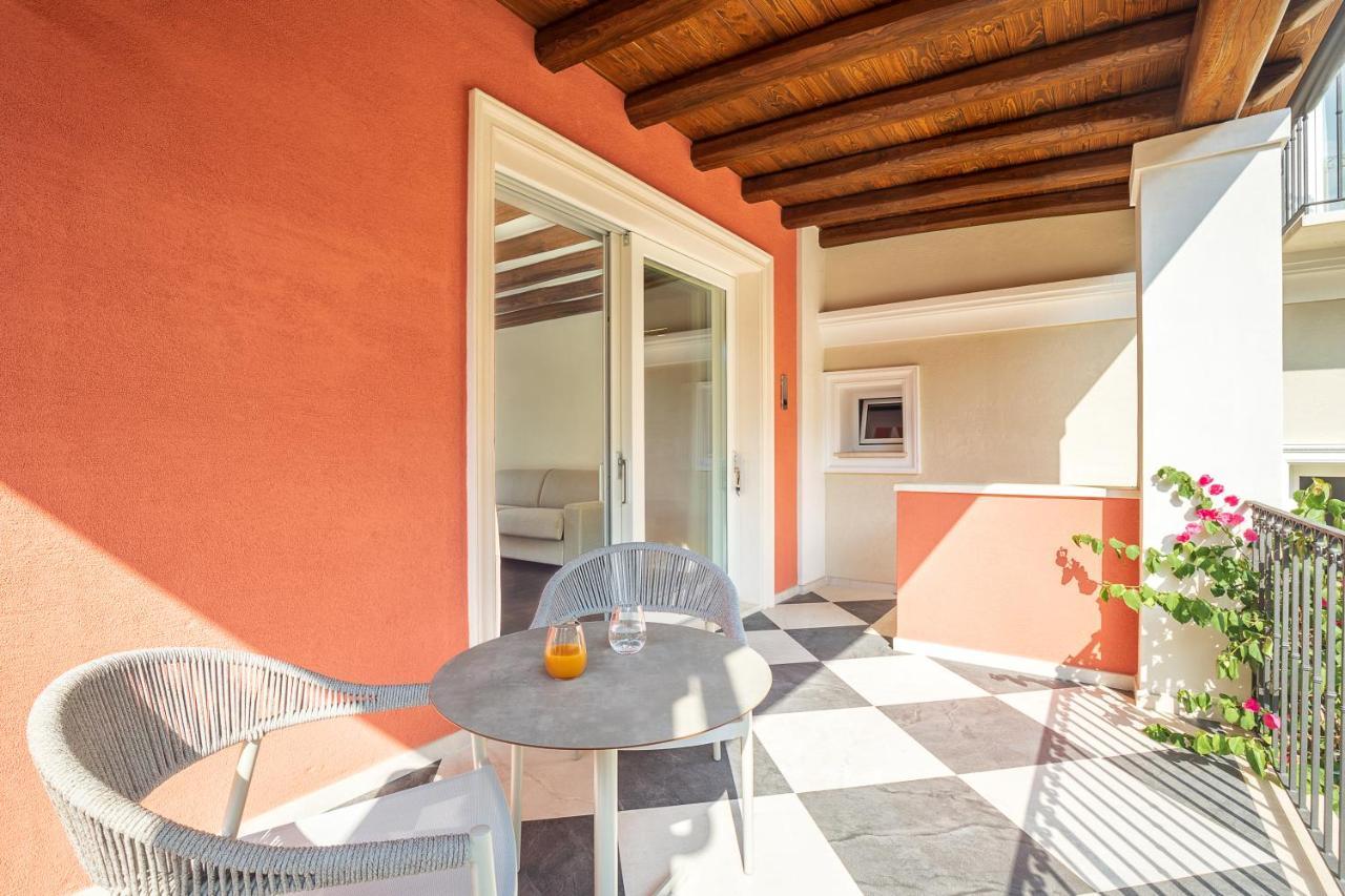 Raphael Hotel Àrbatax Zewnętrze zdjęcie