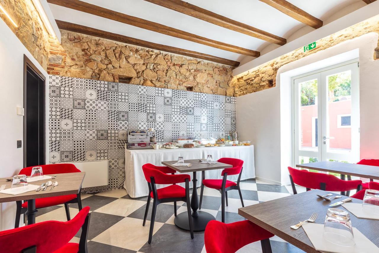 Raphael Hotel Àrbatax Zewnętrze zdjęcie