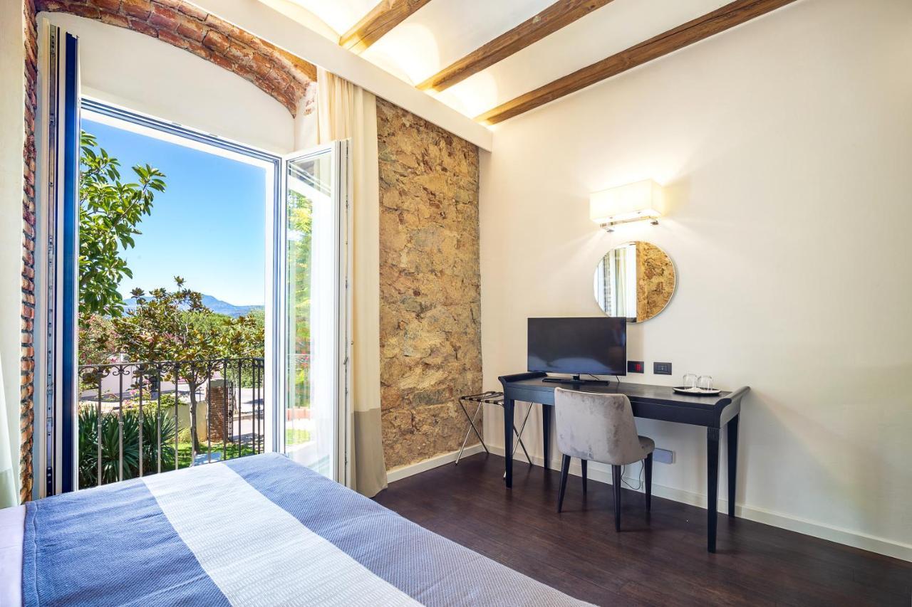 Raphael Hotel Àrbatax Zewnętrze zdjęcie
