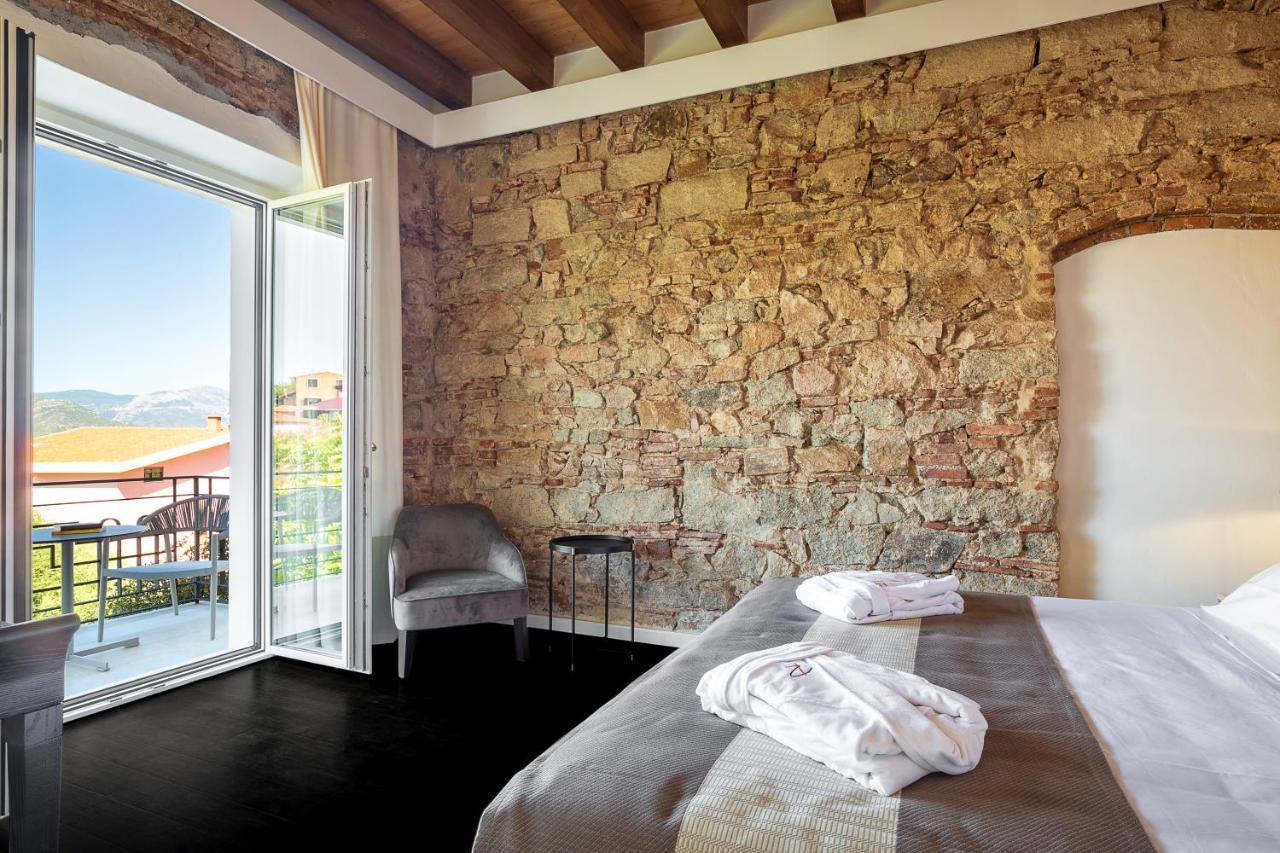 Raphael Hotel Àrbatax Zewnętrze zdjęcie