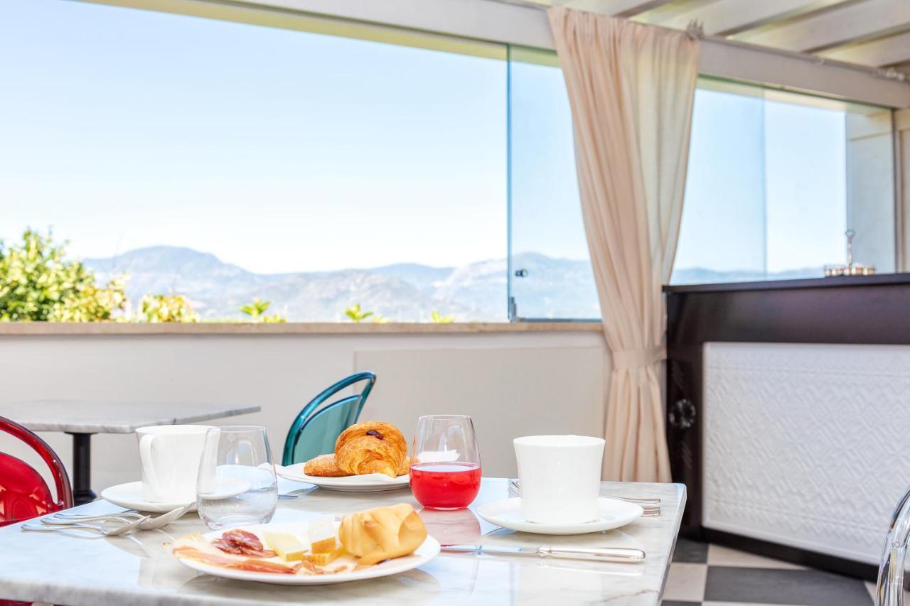 Raphael Hotel Àrbatax Zewnętrze zdjęcie